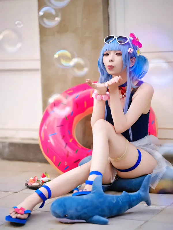 cosplay anime nữ tóc xanh