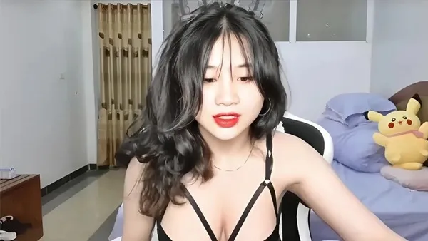 anna gấu sexy