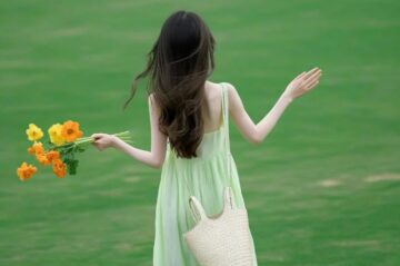 90+ avatar chụp sau lưng nữ cực deep – Ngắm là muốn đổi ngay