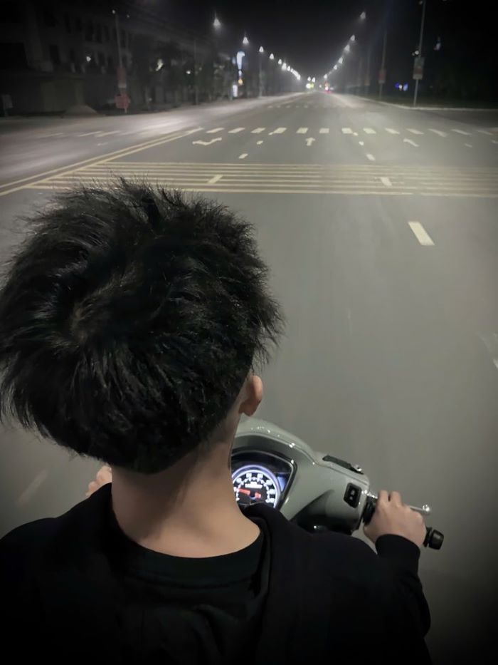 hình nền boy phố phóng xe 