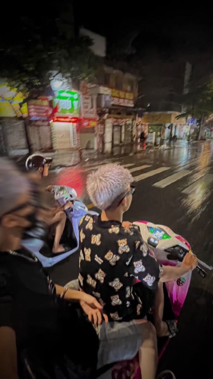 hình nền boy phố nhuộm tóc trắng 