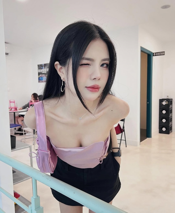 Mai Dora Sexy 24