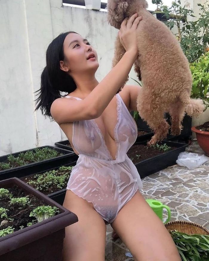 vú đẹp không che 16