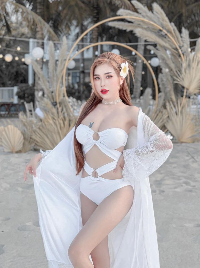 Pinky Bảo Trân Bikini 7