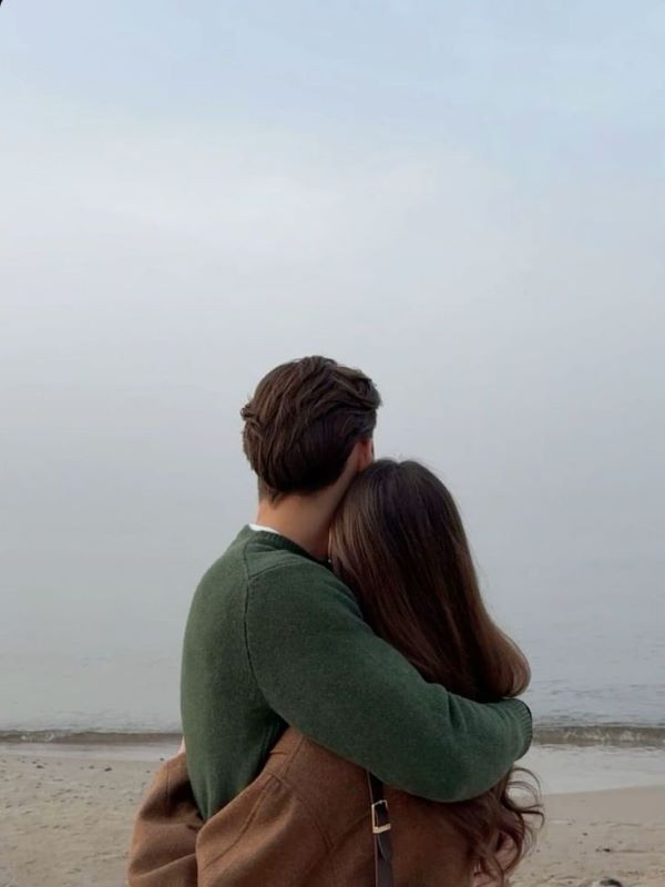 ảnh ôm nhau 25