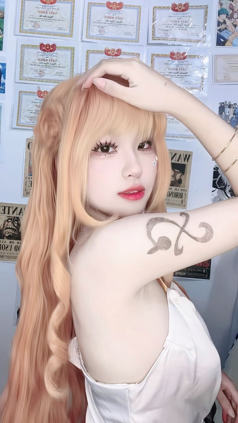 Nami cosplay dễ thương