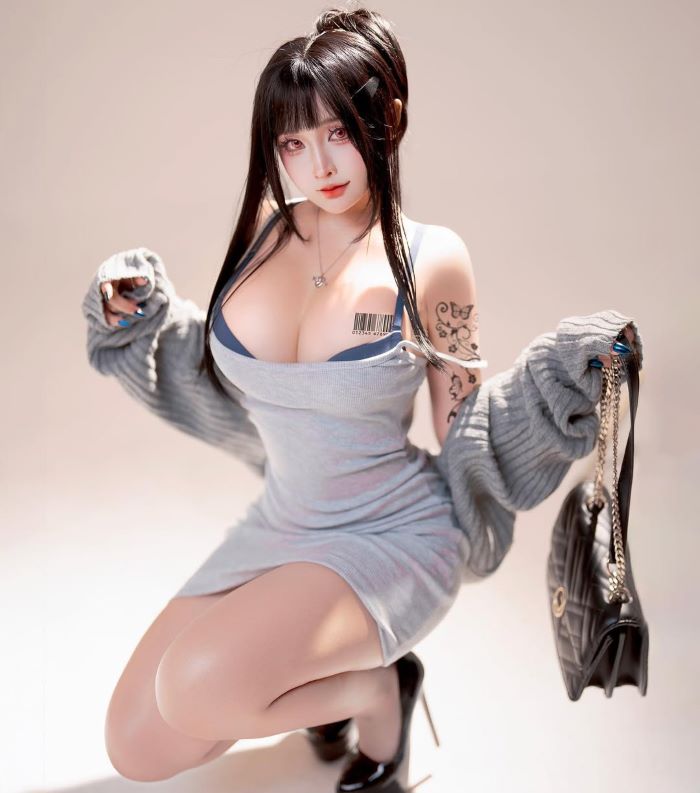 Sayo Momo nude 16