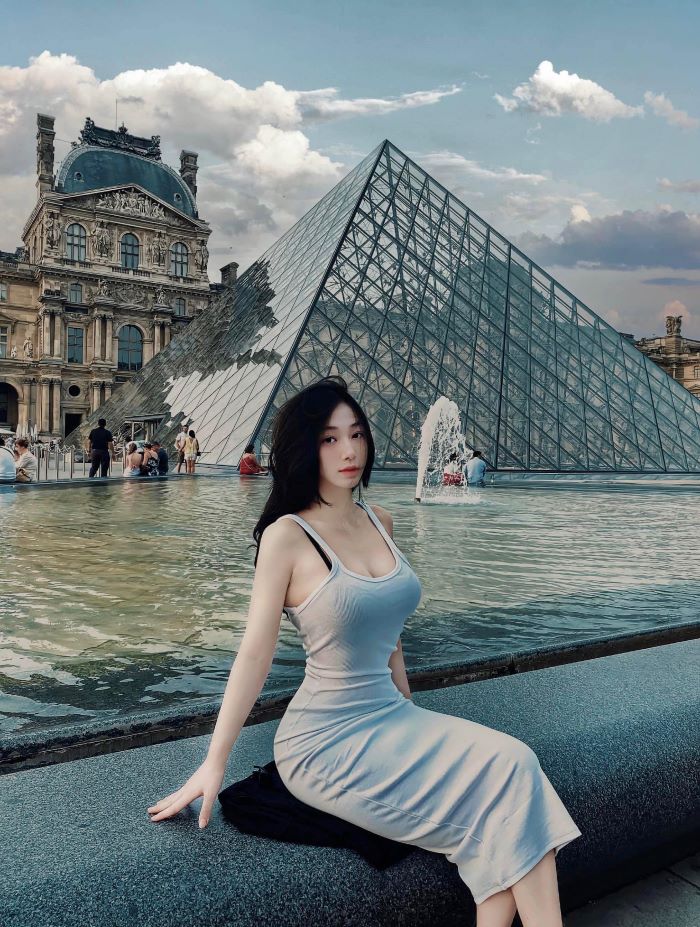 tiktoker Trần Hà Linh xinh đẹp 