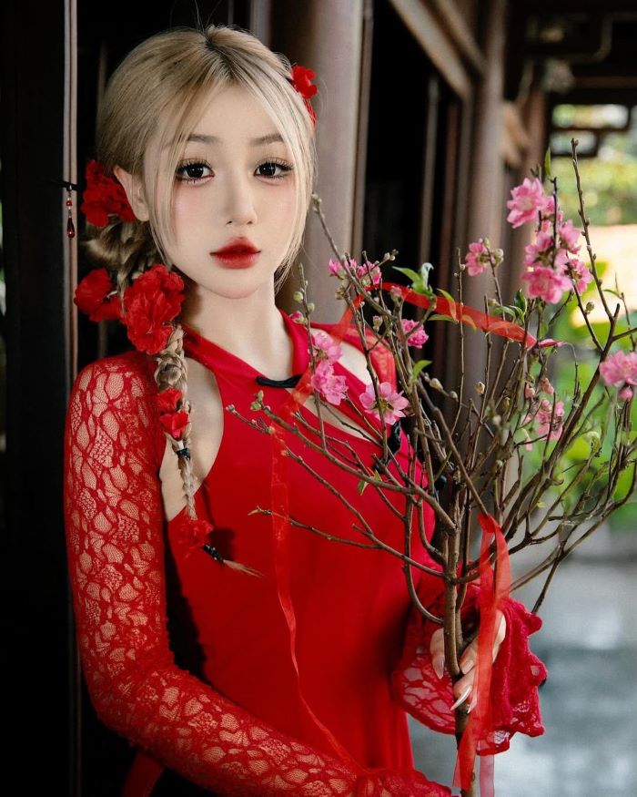 tiktoker Trần Hà Linh áo dài 