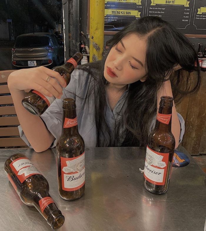 ảnh say rượu cô đơn