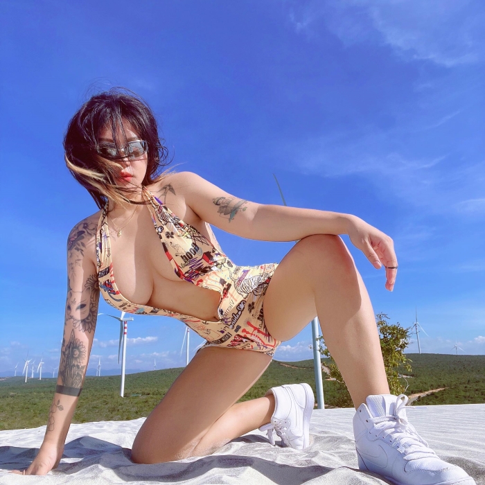 Suzie Nguyễn Onlyfans 20