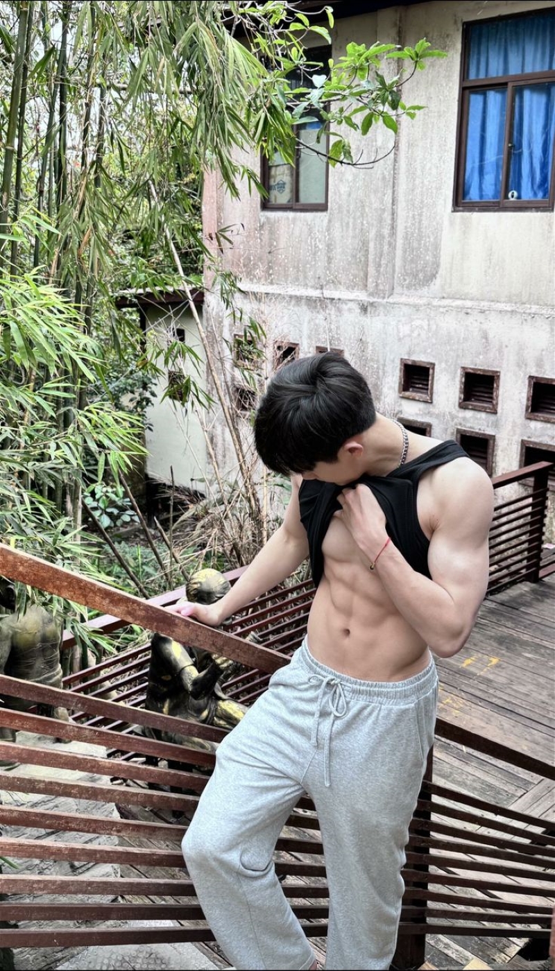 trai đẹp 6 múi 28