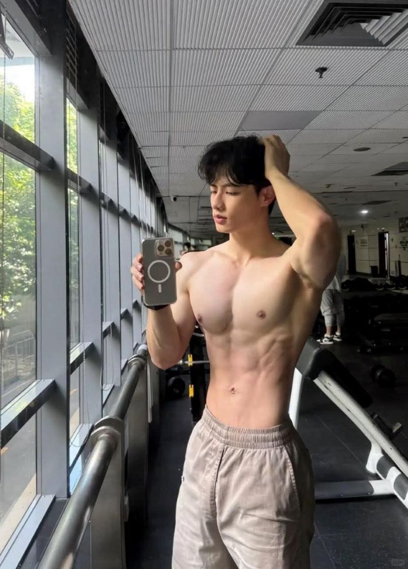 trai đẹp 6 múi 3