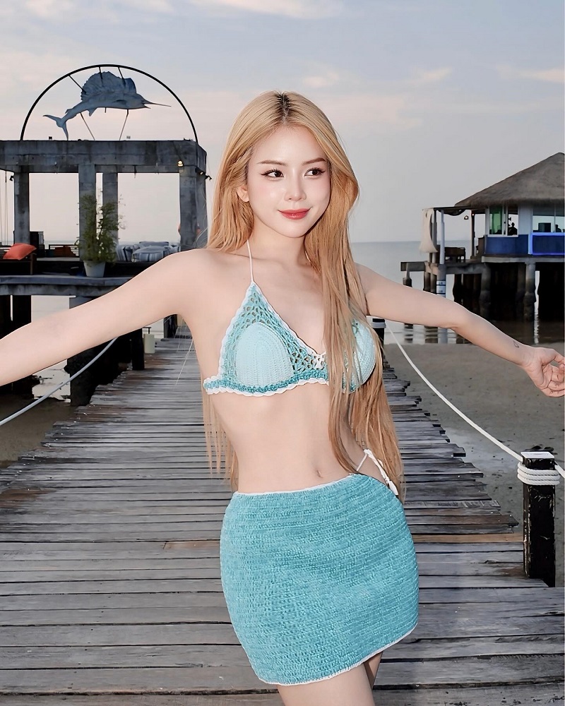 dj mie bikini 13