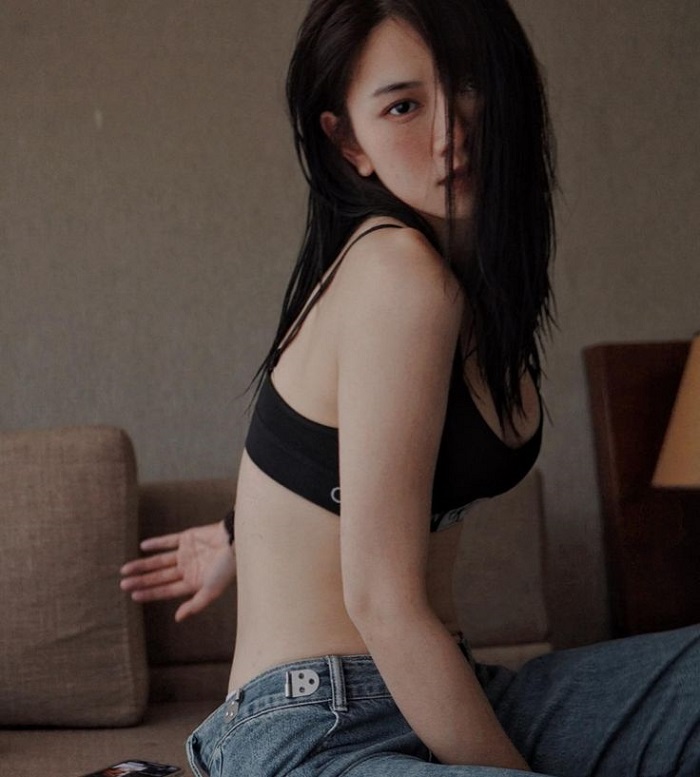 lê bống mặc bikini 