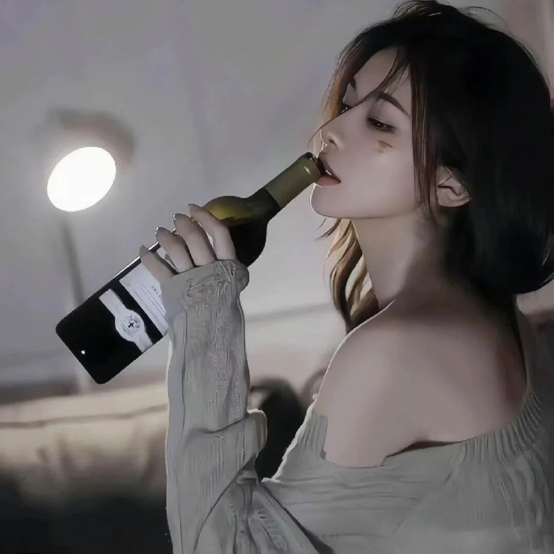 hình ảnh 1 mình ngồi buồn​ 14