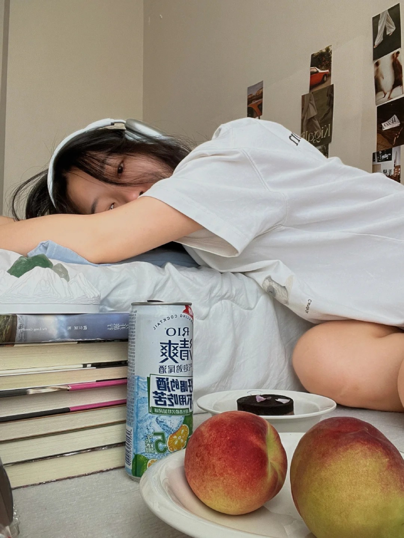 hình ảnh 1 mình ngồi buồn​ 22