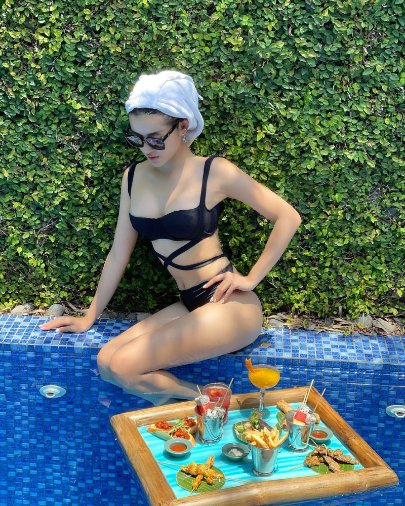 Huyền my bikini 7