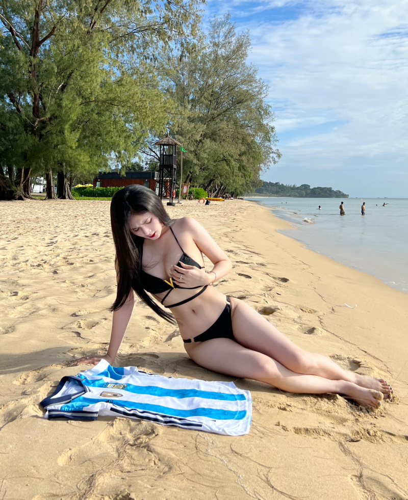 quỳnh alee bikini​ 9