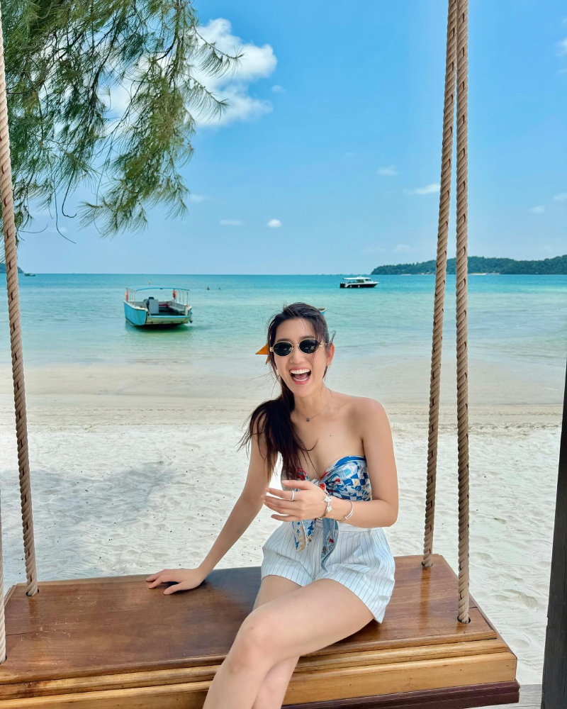 Thuý ngân bikini 11
