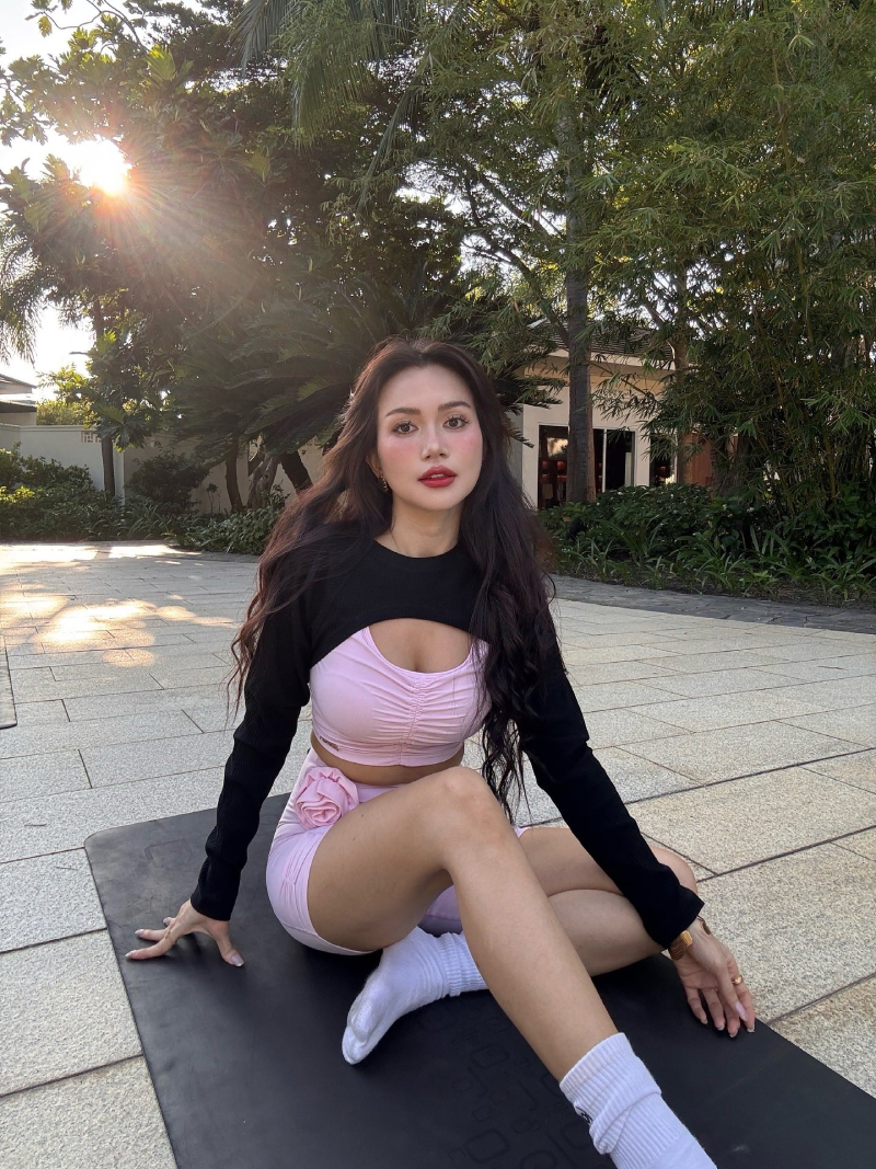 Sĩ Thanh Sexy 1