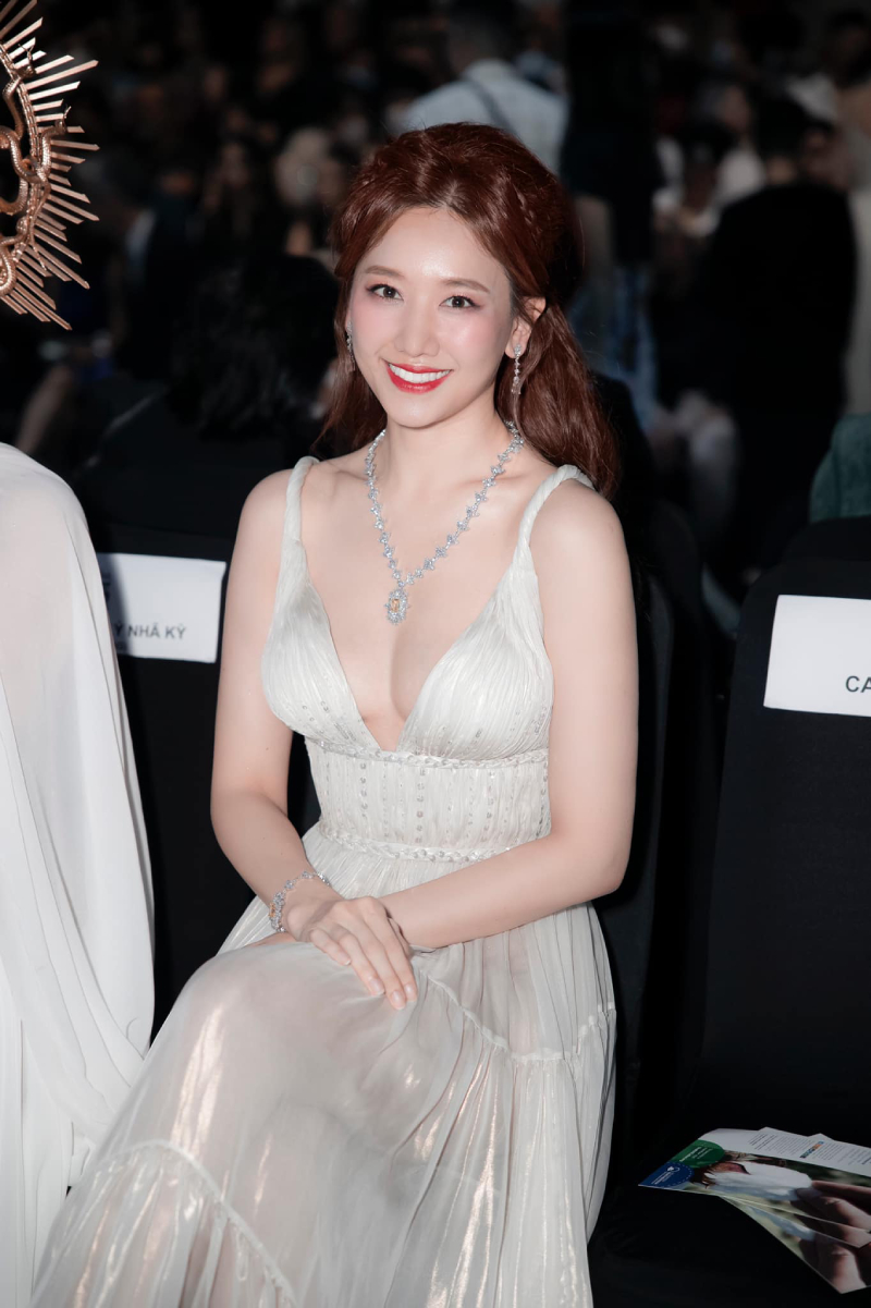 hari won sexy 18