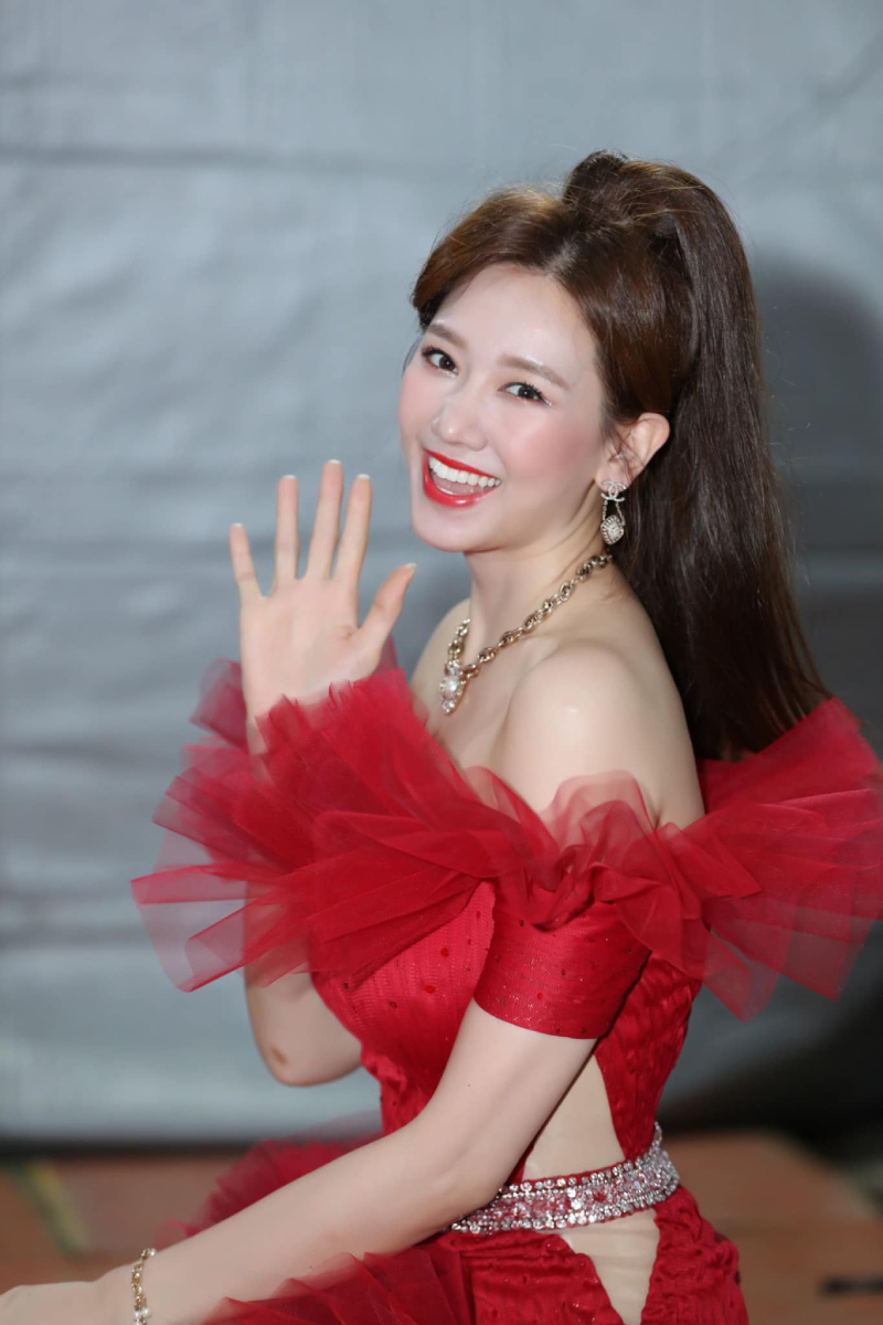 hari won sexy 20