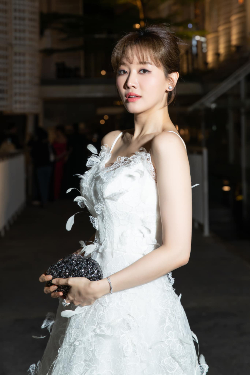 hari won sexy 8