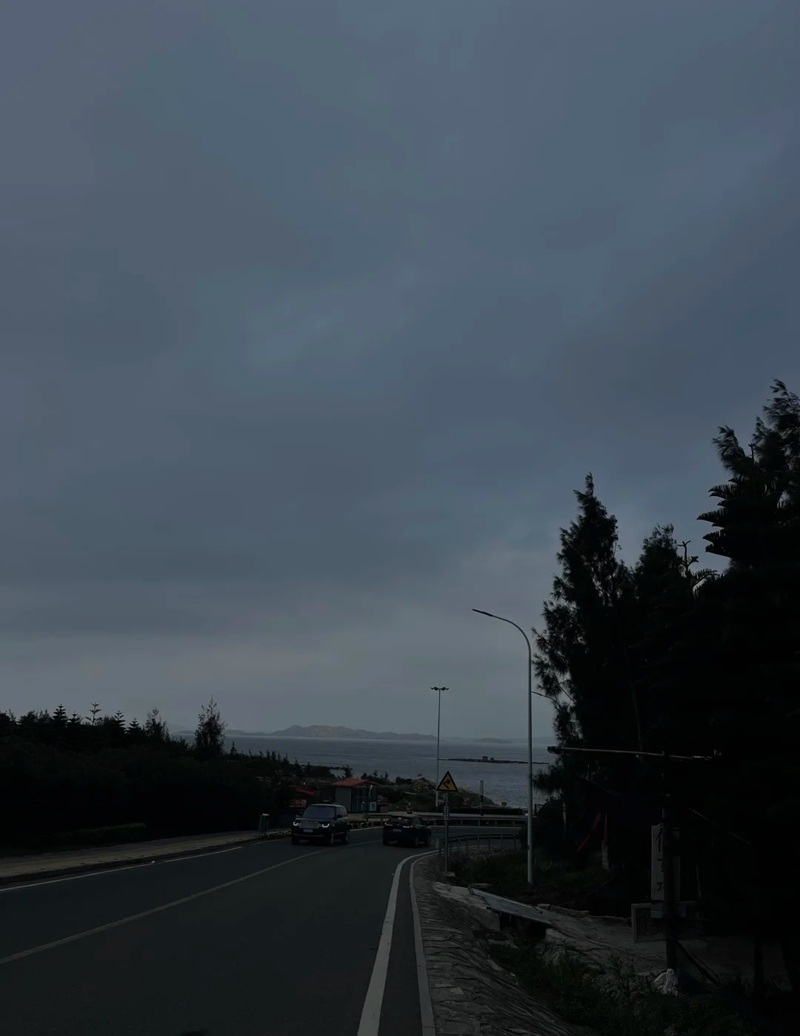 ảnh đường phố buồn 11