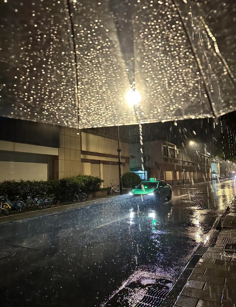 ảnh đường phố buồn 17