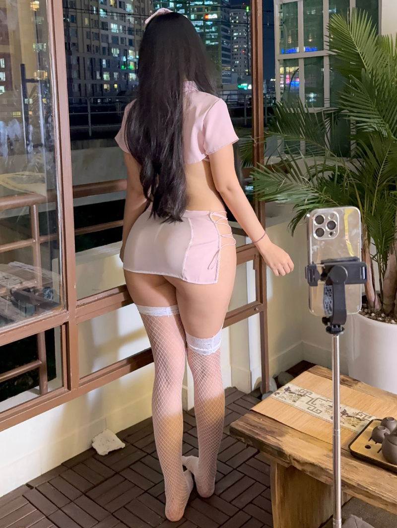 gái múp show hàng 22