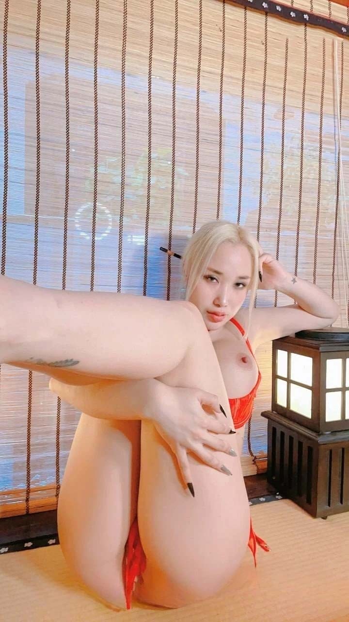 Ảnh Sex Dương Nguyệt Cầm 2