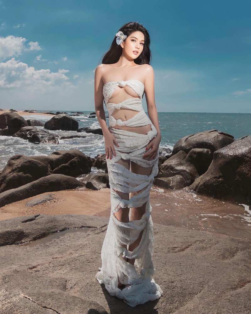 ngọc trinh nude 30