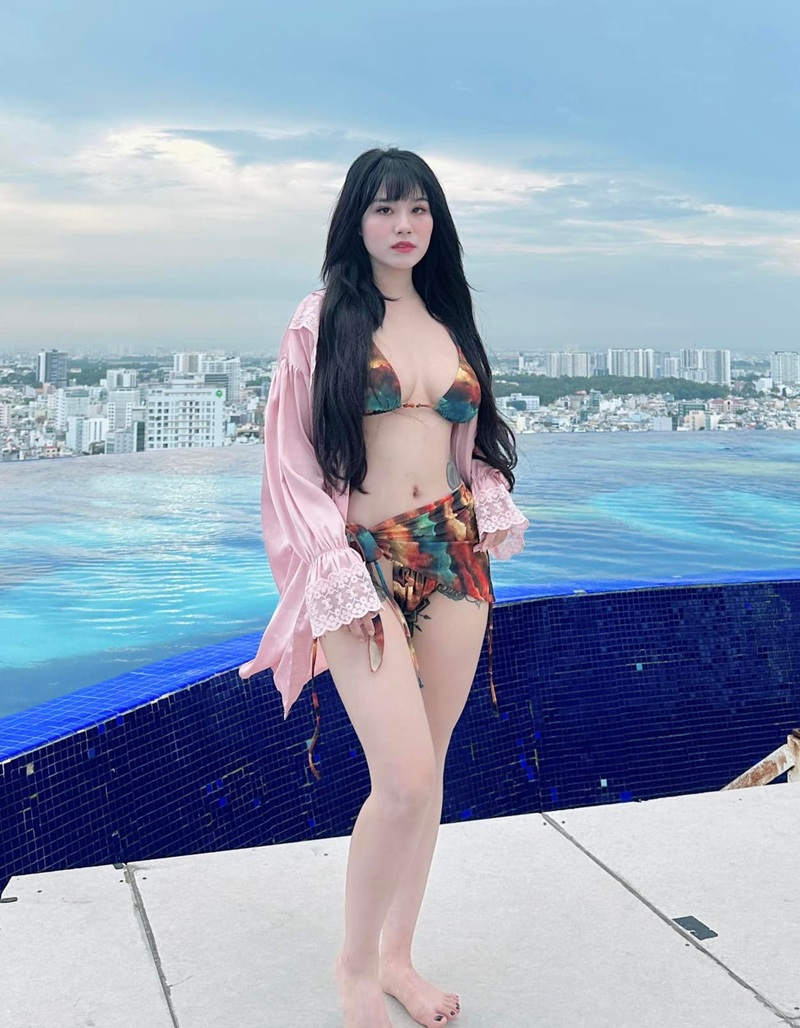 linh miu sexy 23
