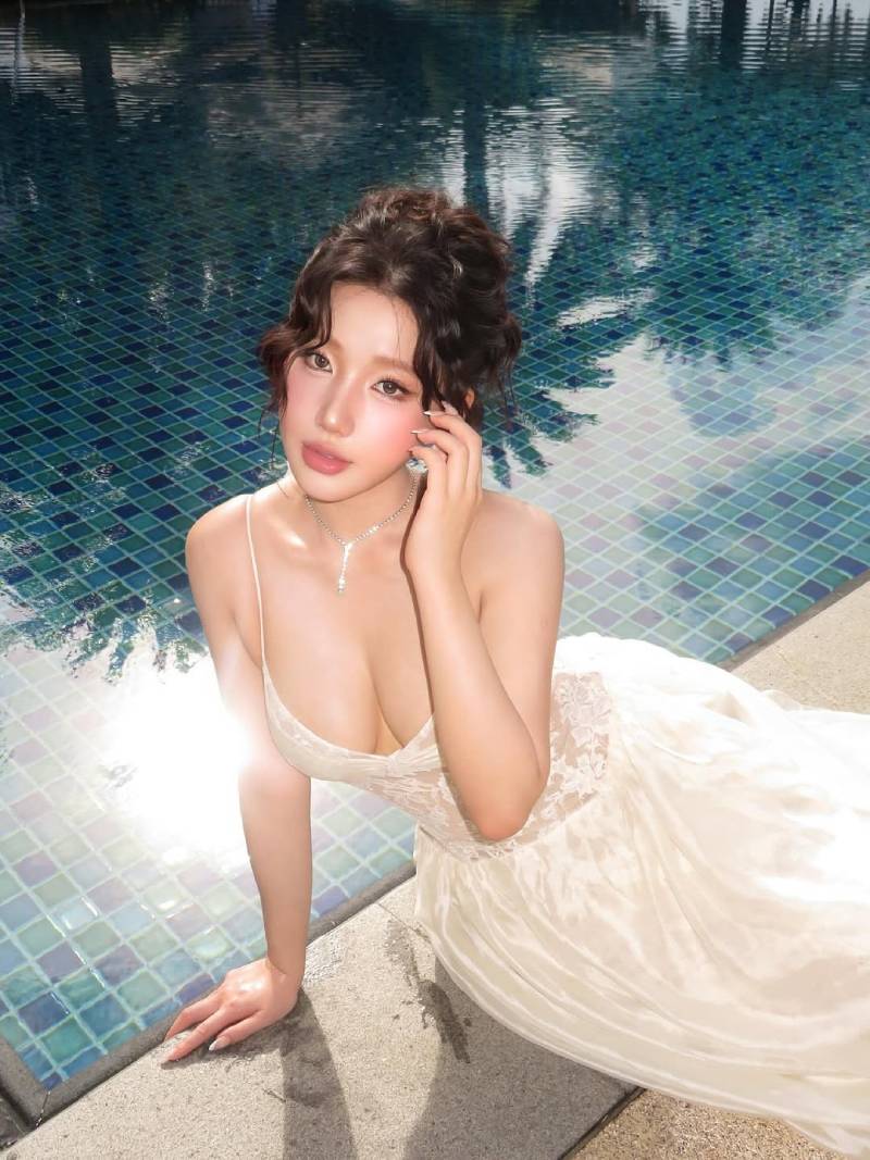 gái xinh khoe vú 9