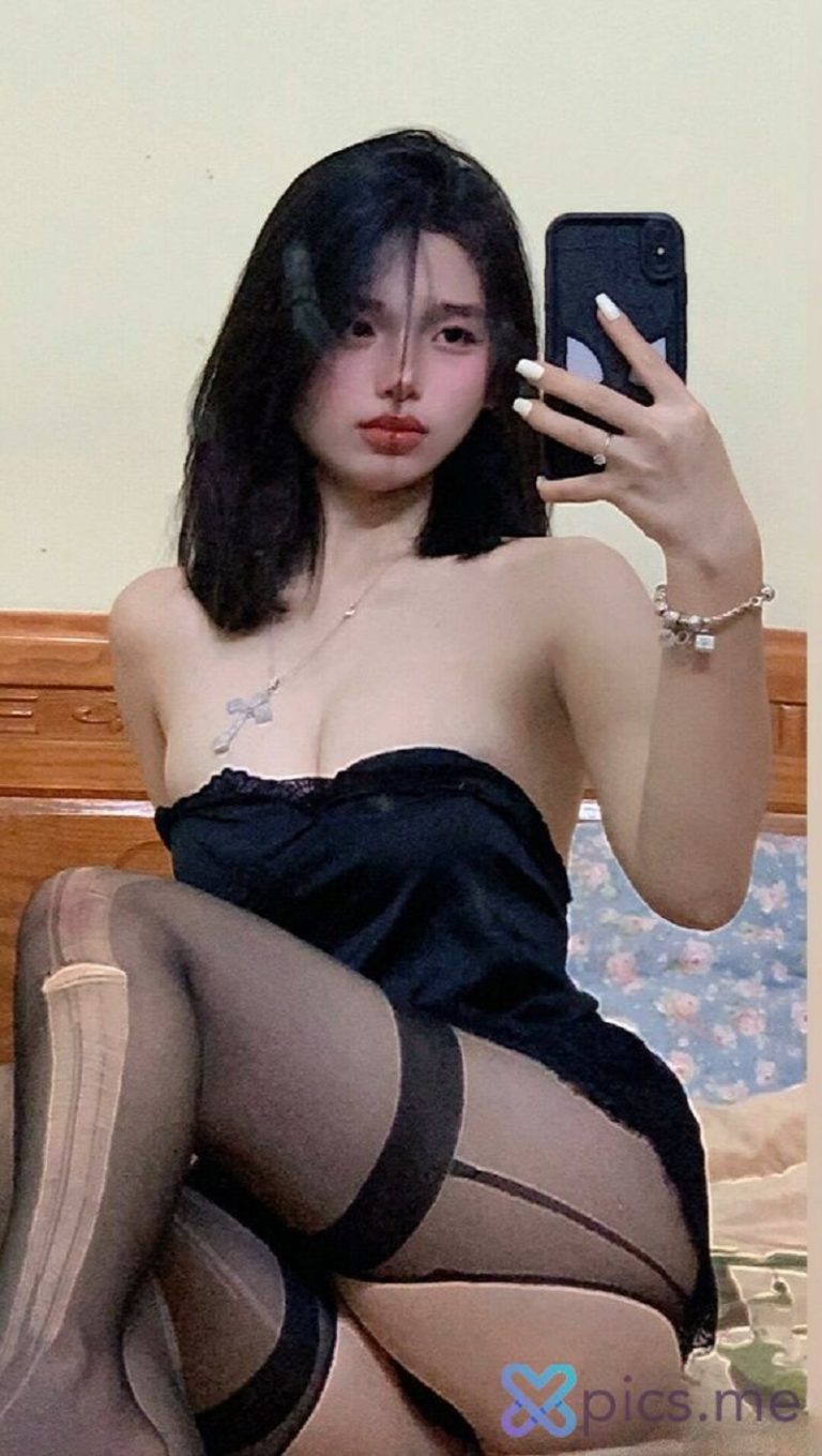 linh nhi onlyfans leak 15