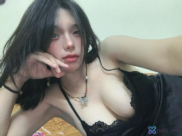 linh nhi onlyfans leak 6