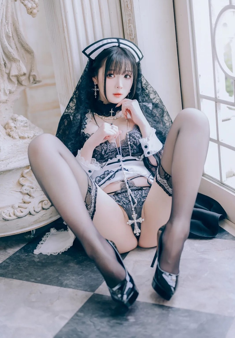 ảnh gái cosplay khoe lồn 31